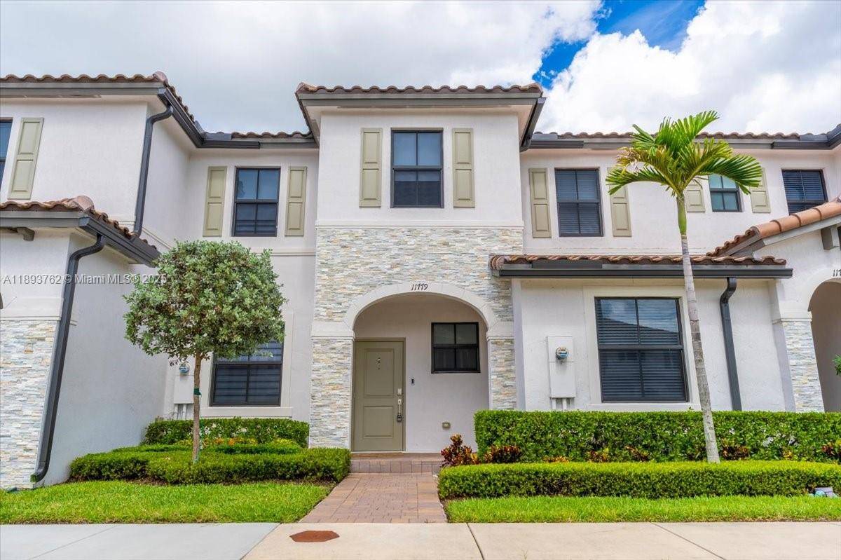 Beautiful and modern 3 bed, 2.