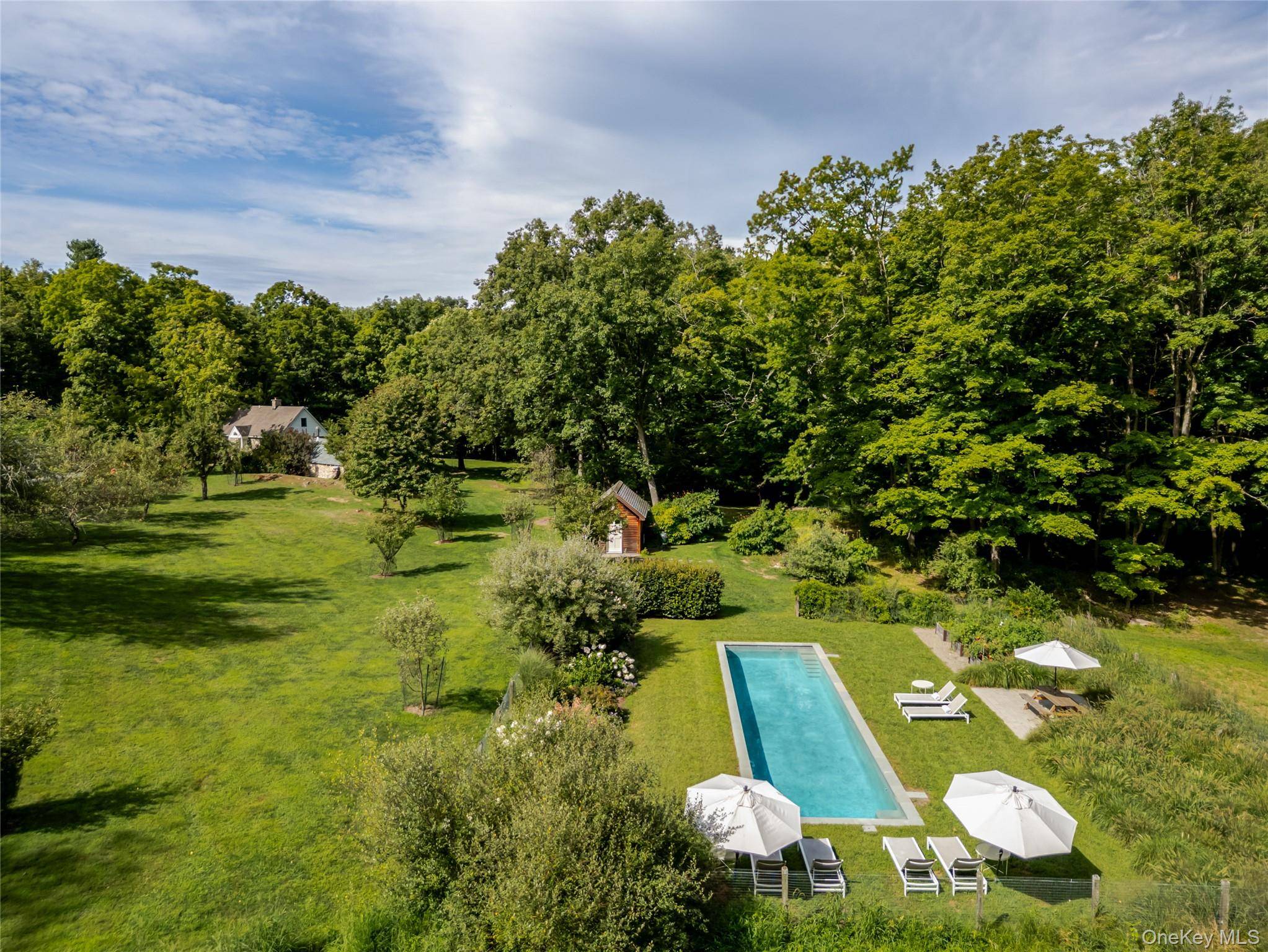 Welcome to Kanso Cottage Estate, a historic Hudson Valley retreat with roots stretching back to the late 1800s.