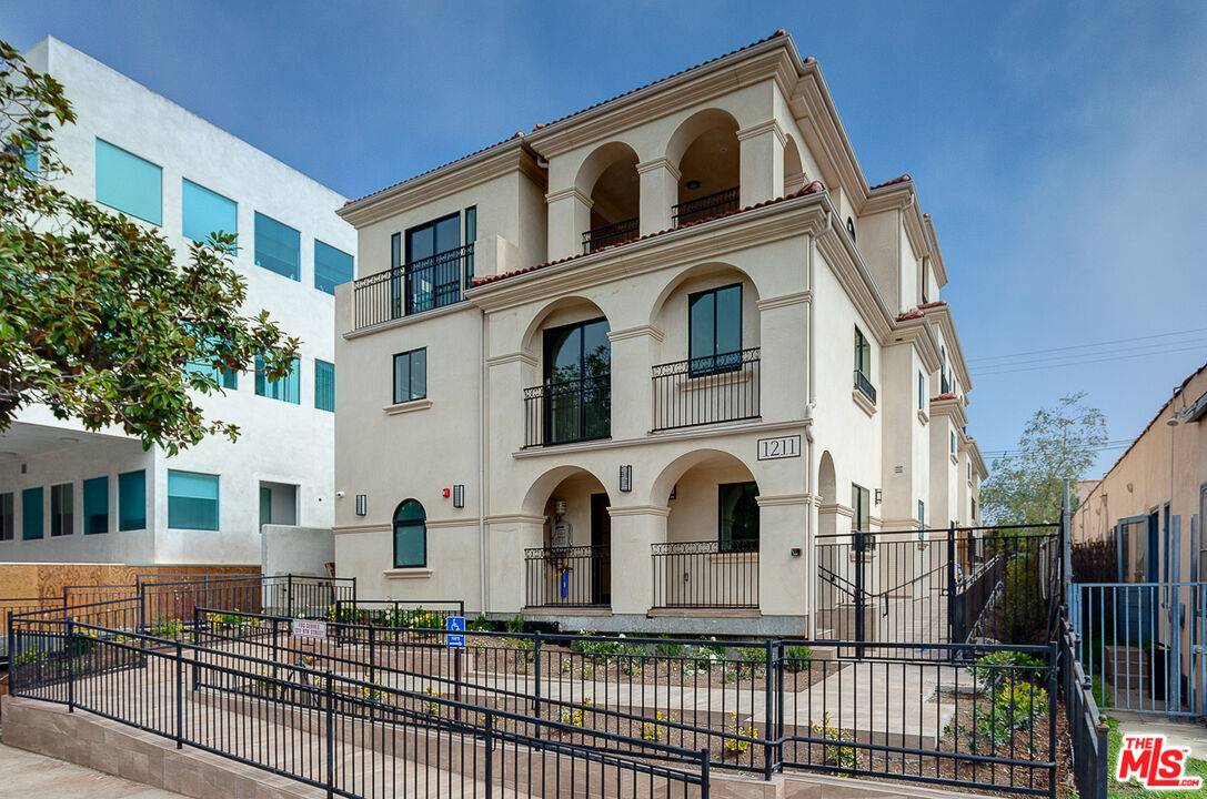 1211  9th St. 2BR Santa Monica La