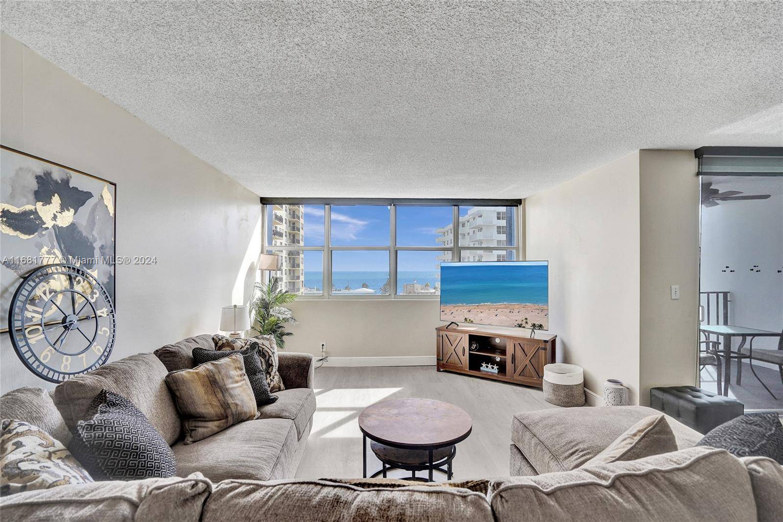Welcome home to your coastal paradise !