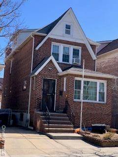 , Beautiful Brick Det house 2 family In Whitestone 4 Bedrooms3 full Bath Wood Floor Attic Fully Finished for Playroom or Storage, Full Finish Basement with Separate Entrance.