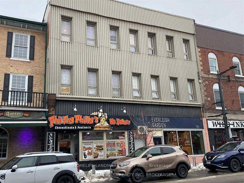 Great Location In The Heart Of Barrie.