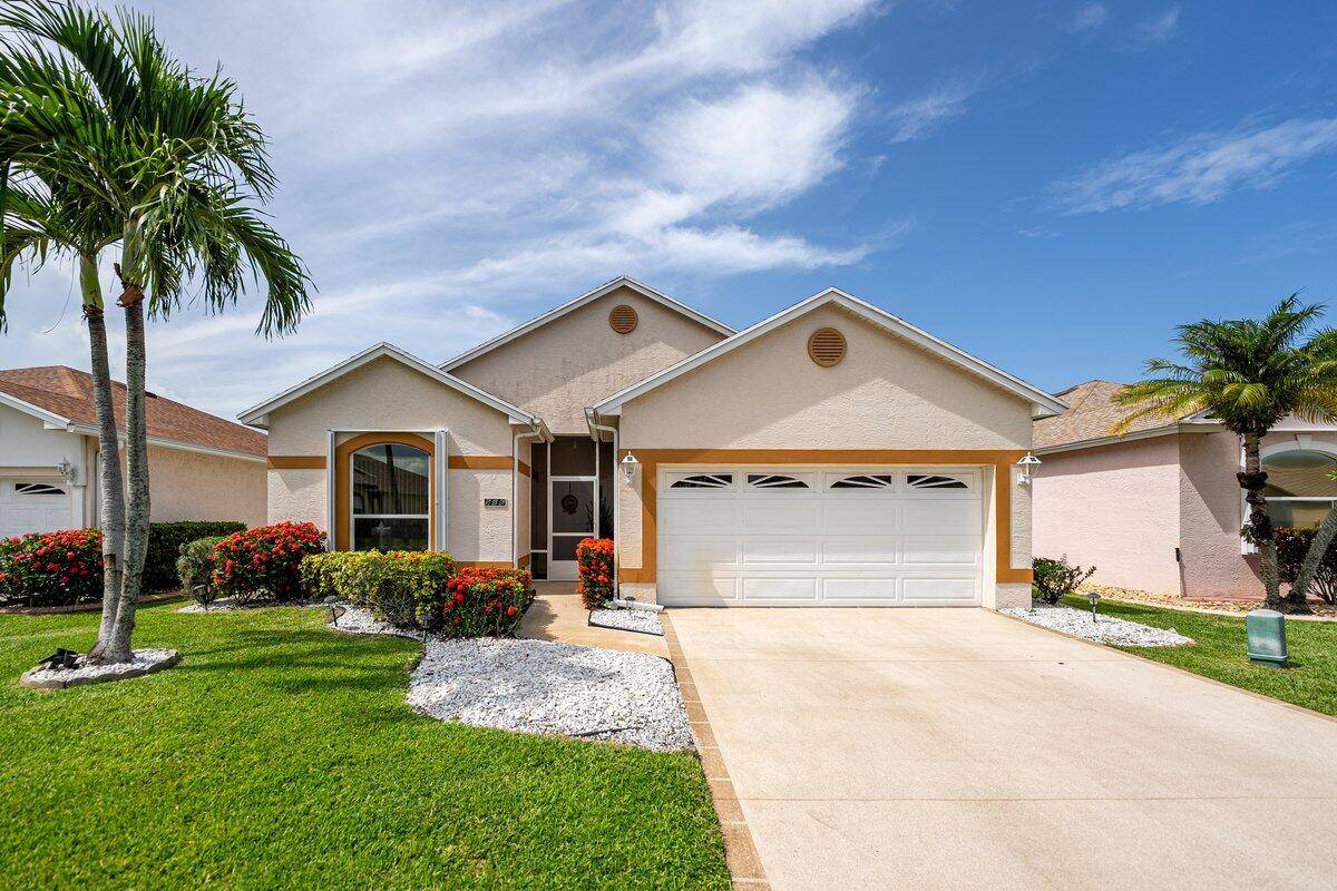 Priced to sell and move in ready !