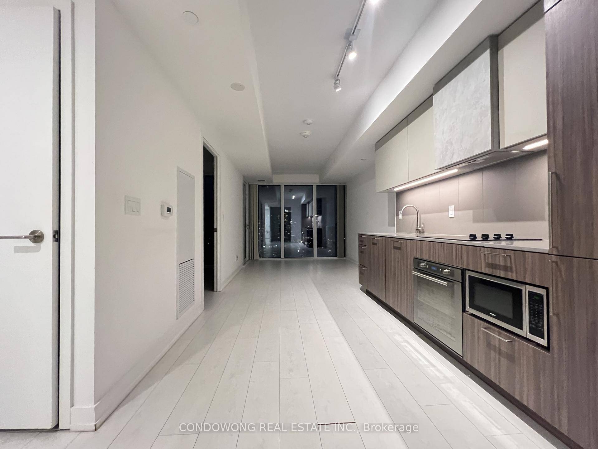 Luxury Two bedroom unit at Zen King West Condo.