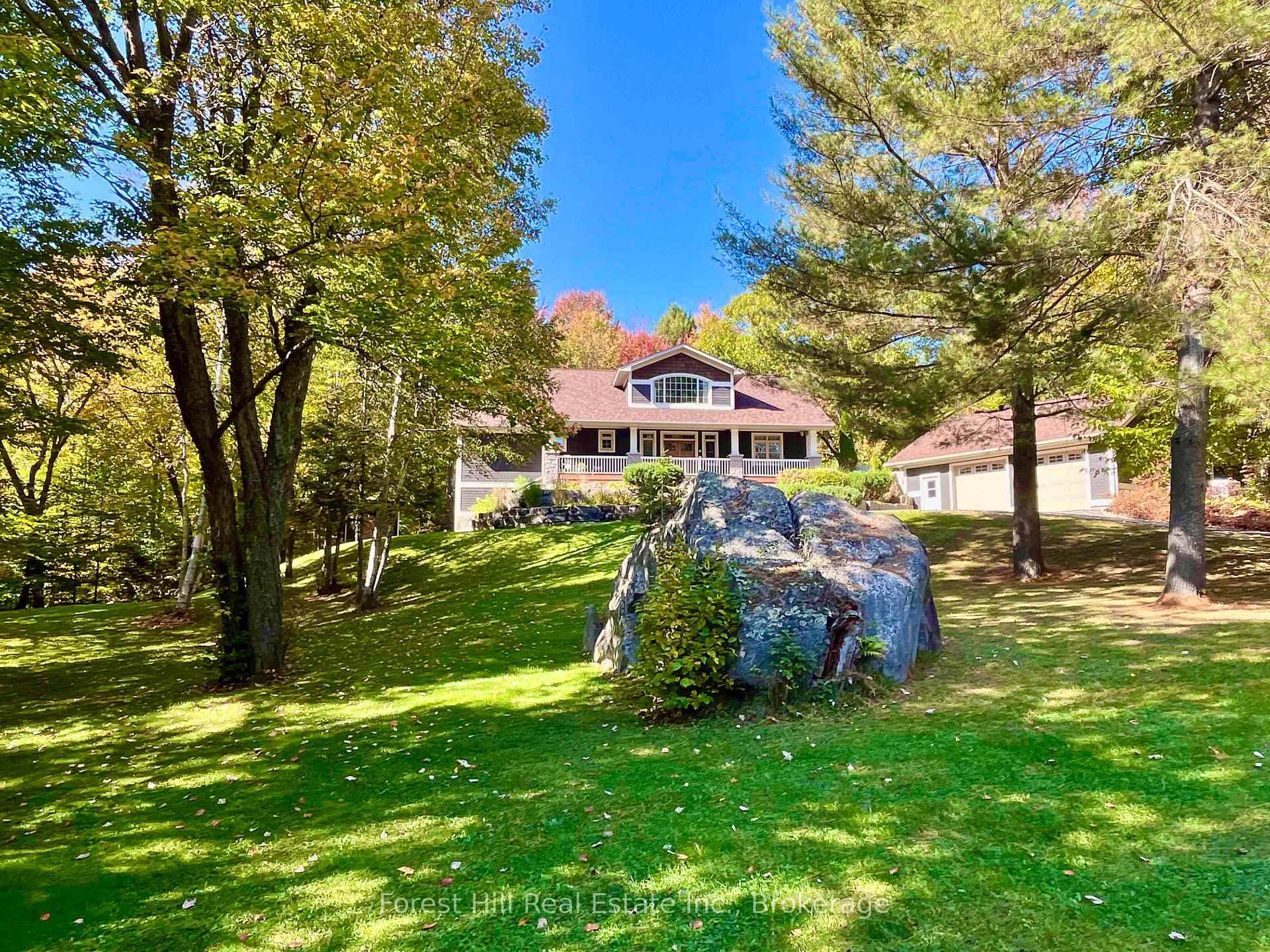 Escape to the Country ! To a blissful haven in the woods.