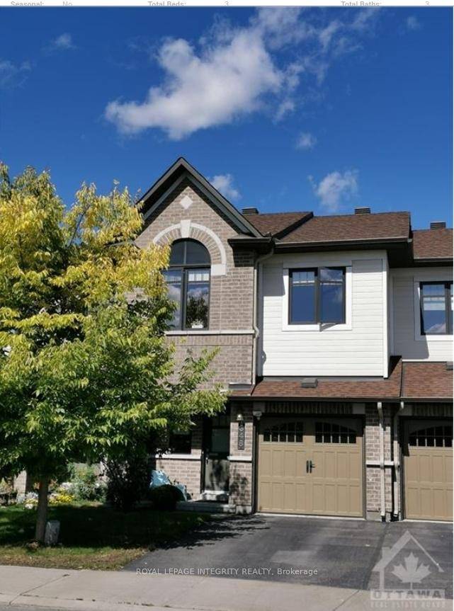 This 3 bedroom townhouse is located at the Barrhaven central location close to the Barrhaven town centre.