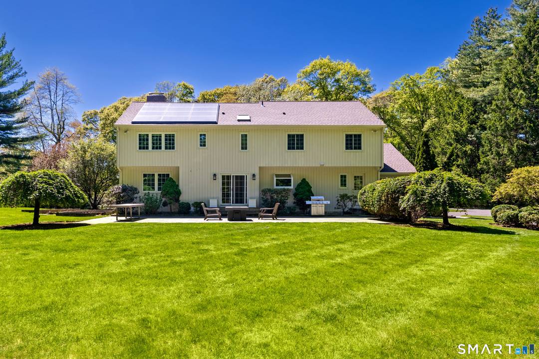 Exceptional contemporary home featuring an open, modern floor plan and 4, 550 square feet of finished living space.