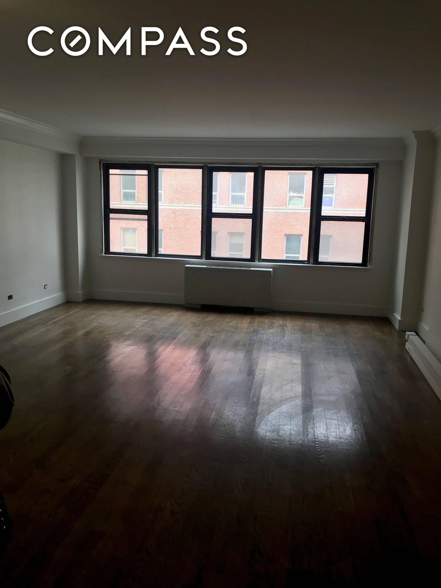 Oversized and Sun Flooded 1 bedroom at the well known Blake !