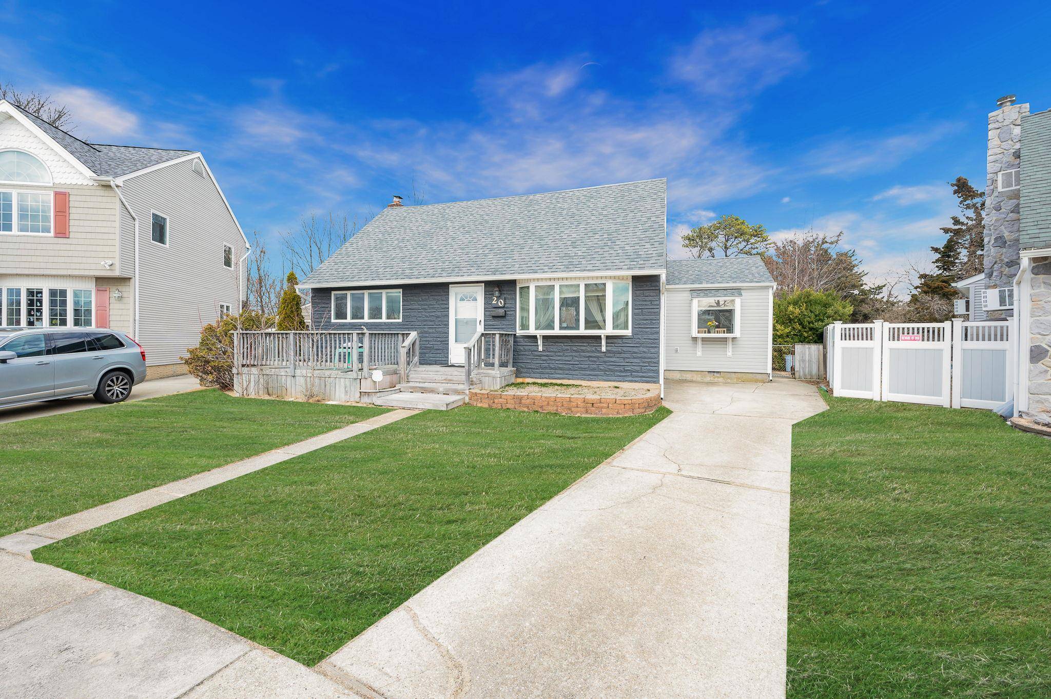 Welcome to this stunningly updated Expanded cape in the heart of Bethpage.
