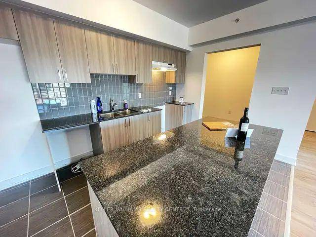 Welcome to Fennel One, a stunning newer condo in the sought after Bistro 6 community on Mapleview Drive East.