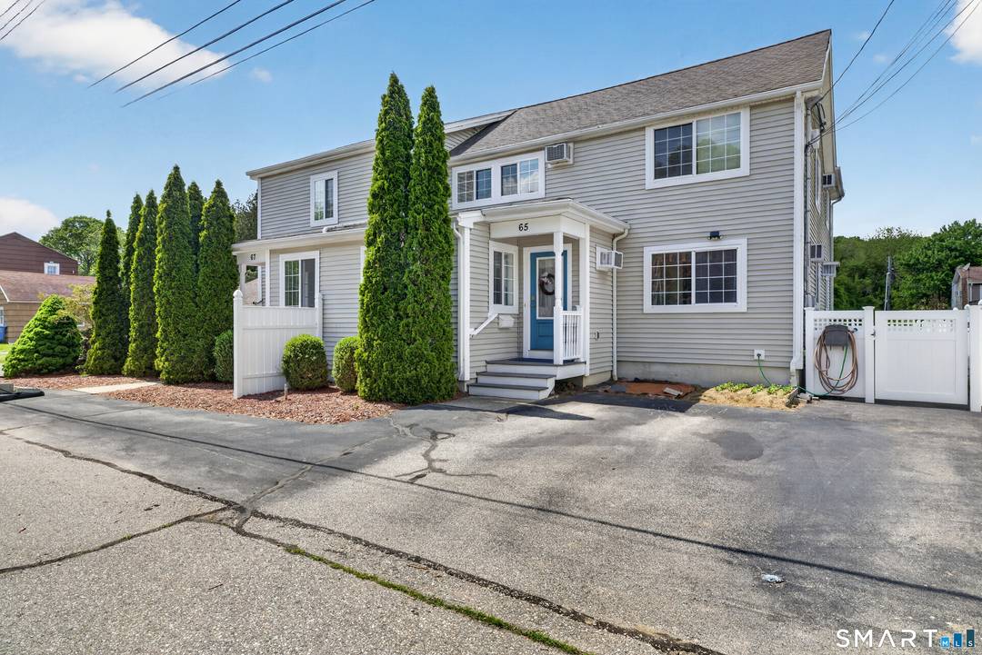 This expansive two family home offers an investment opportunity with the flexibility to rent both units or live in one while generating income from the other, featuring 3, 139 total ...