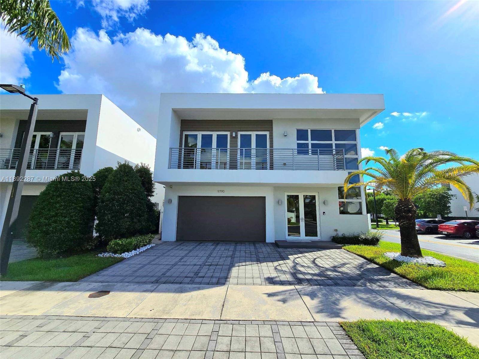 This Luxurious Modern Architectural cosmopolitan style home is one of the best options for anyone's needs.