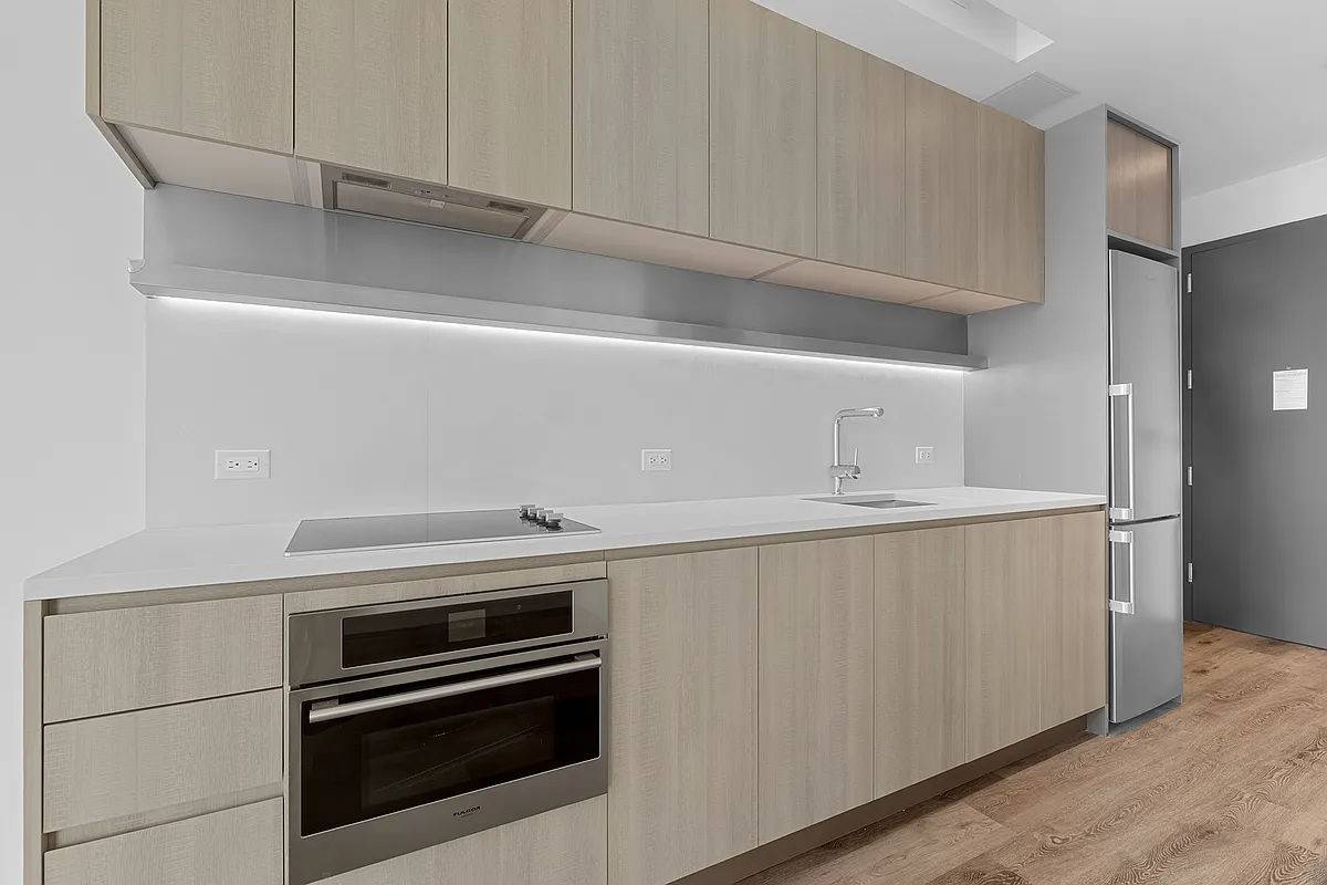 171 Chrystie is the newest luxury building in Nolita Lower East SideStudio with laundry in unit !