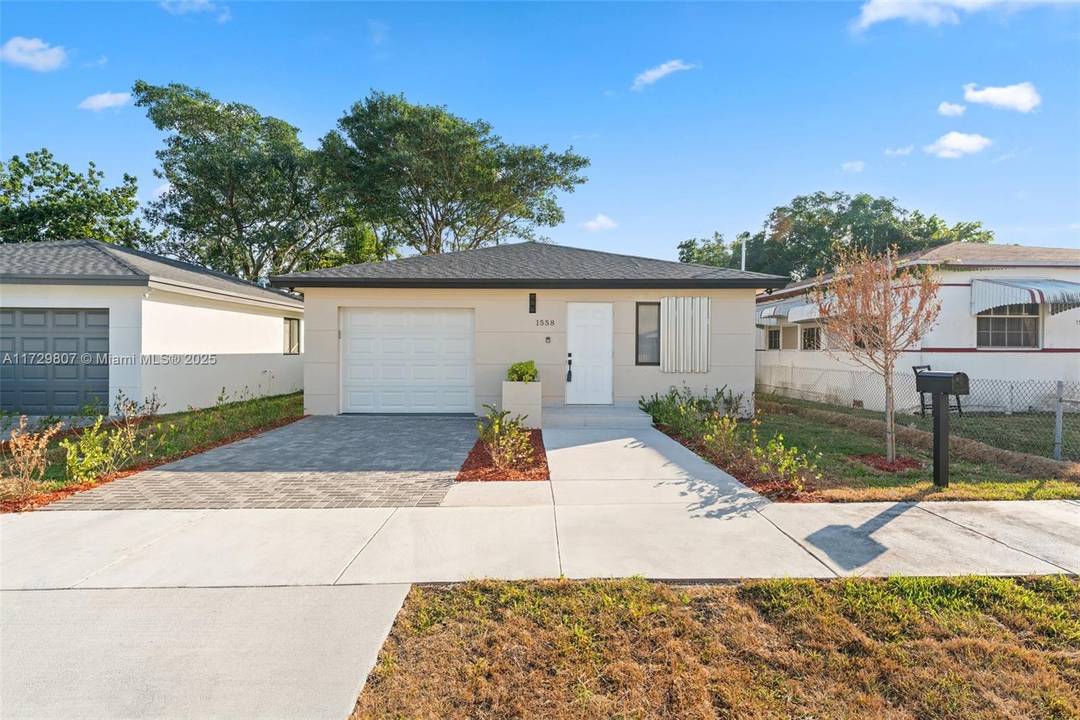 Up to 10, 000 Closing Cost Credit Available to Buyer !