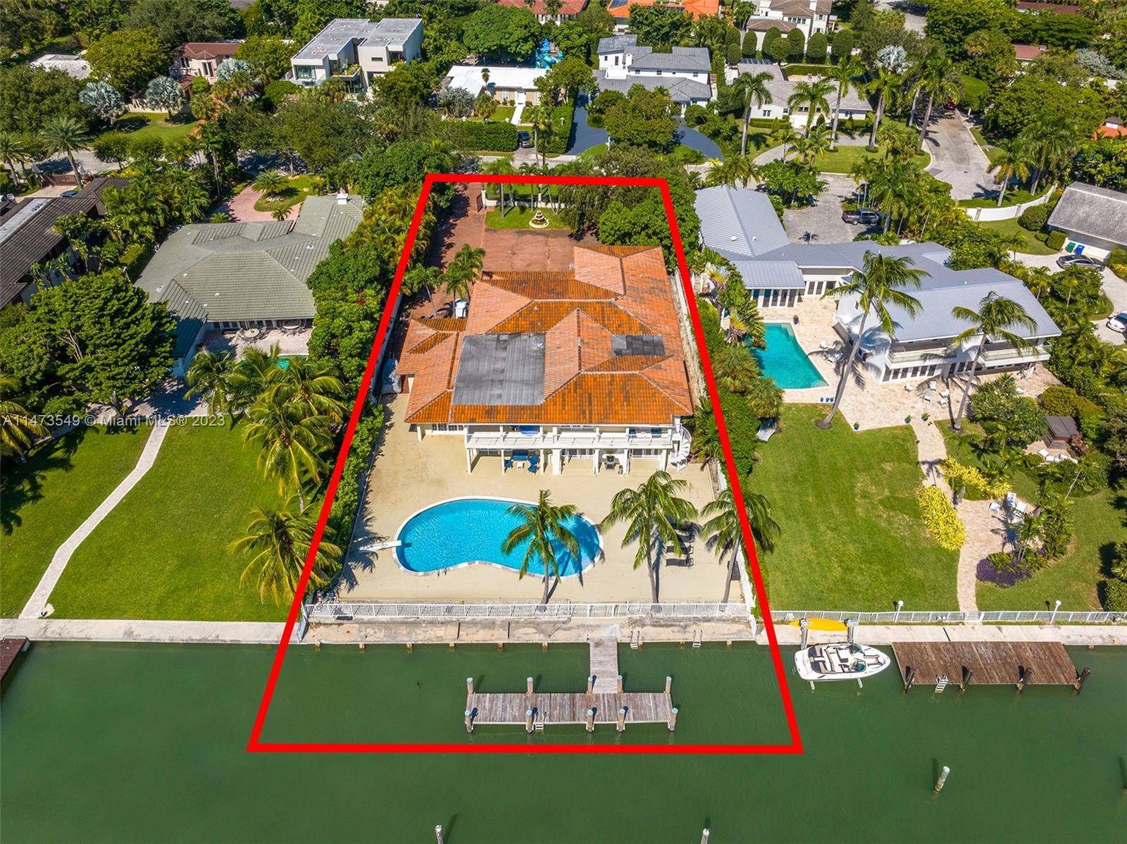 Waterfront development opportunity !