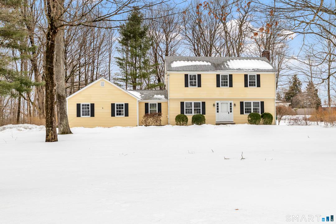 Tucked on a quaint cul de sac, this gleaming colonial is truly move in ready.