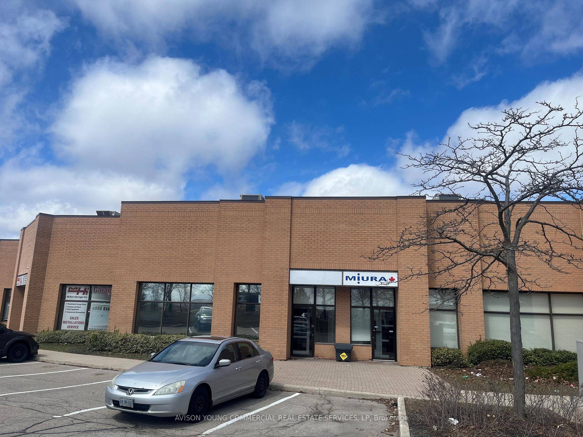 Prime industrial unit located in the prestigious Western Business Park.