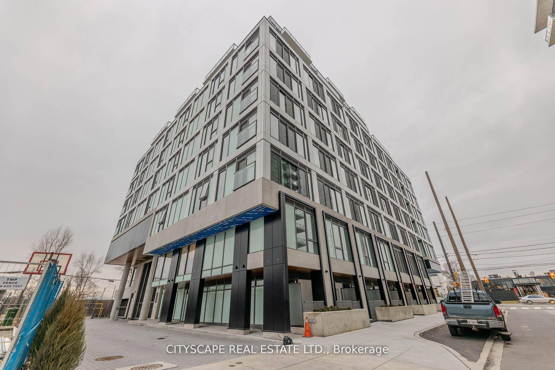 Experience modern urban living in this beautifully designed 2 bedroom, 2 bathroom condo at The Queensway amp ; Islington Avenue, where lifestyle and convenience meet.