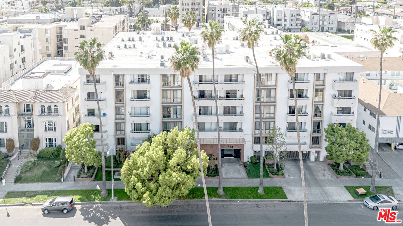 533 S St Andrews Pl 1BR La