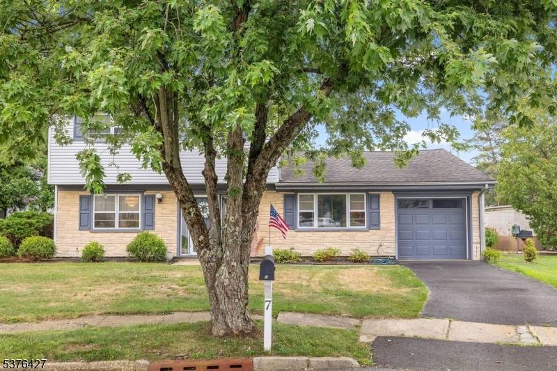 Welcome to 7 Grant Ct, a 3 bedroom Colonial tucked away on a quiet cul de sac in Mount Olive's sought after Clover Hill neighborhood.
