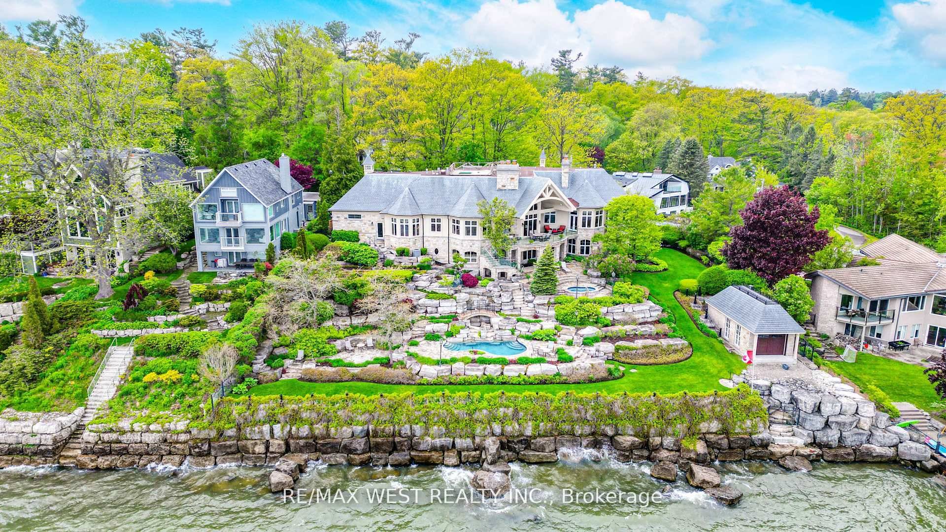 Anchored On More Than Half An Acre Of Riparian Shoreline, Ville Vue Estate Blends Resort Serenity With City Glamour, Offering Uninterrupted Toronto Skyline Panoramas From A Rooftop Driving Range And ...