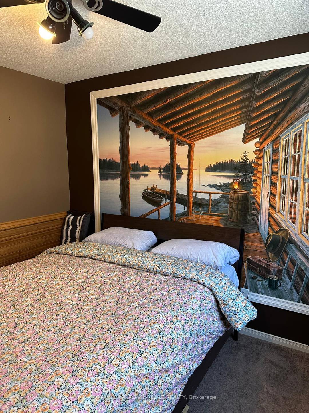 One Bedroom In A 4 Bedroom Detached House.