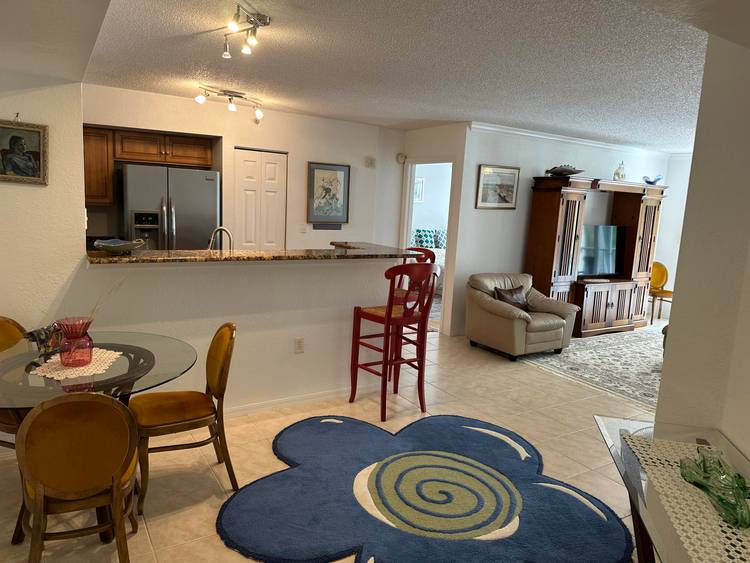 Enjoy your slice of paradise !