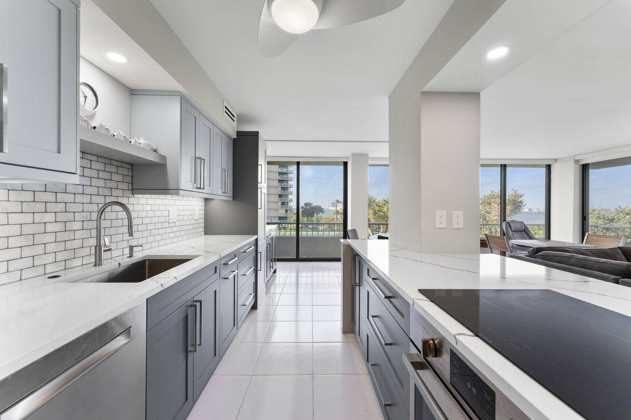 Stunning 3rd floor unit with a complete renovation !