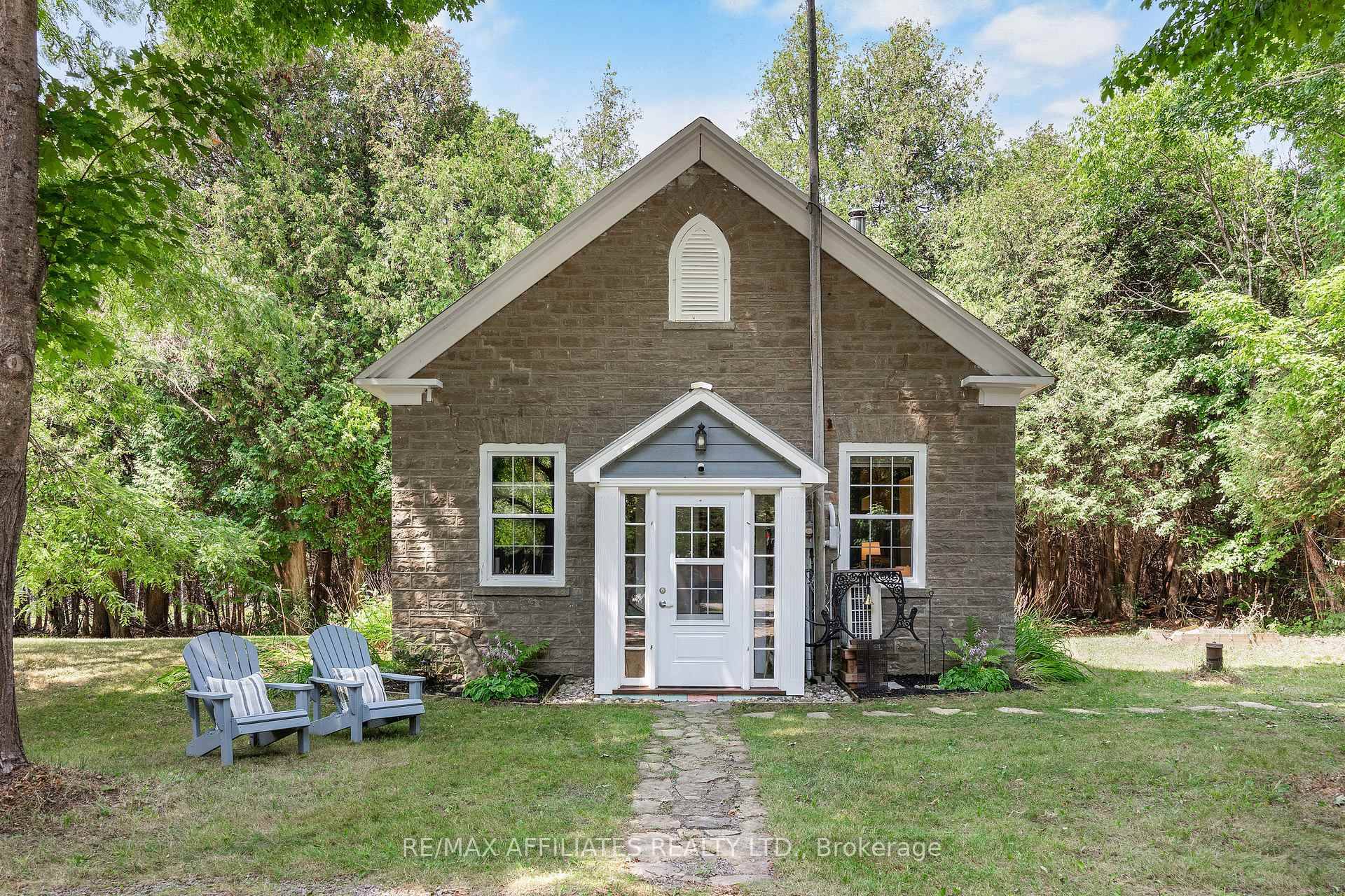 Welcome to Bells School a cherished piece of local history, reimagined for modern country living.