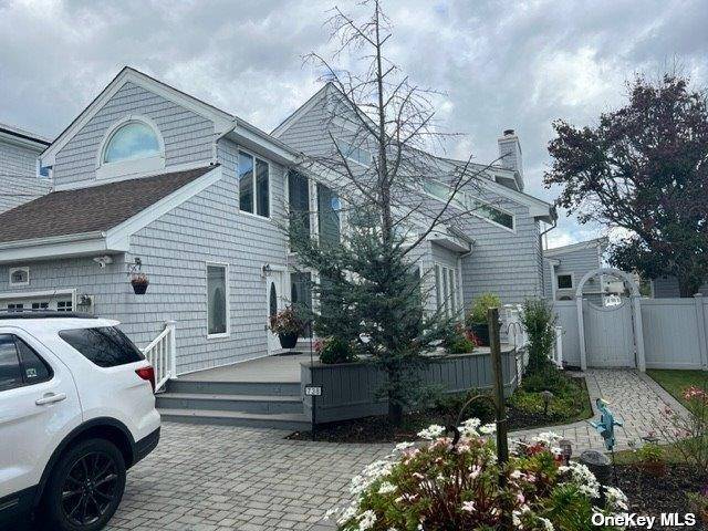 Custom built modern contemporary Waterfront Paradise !