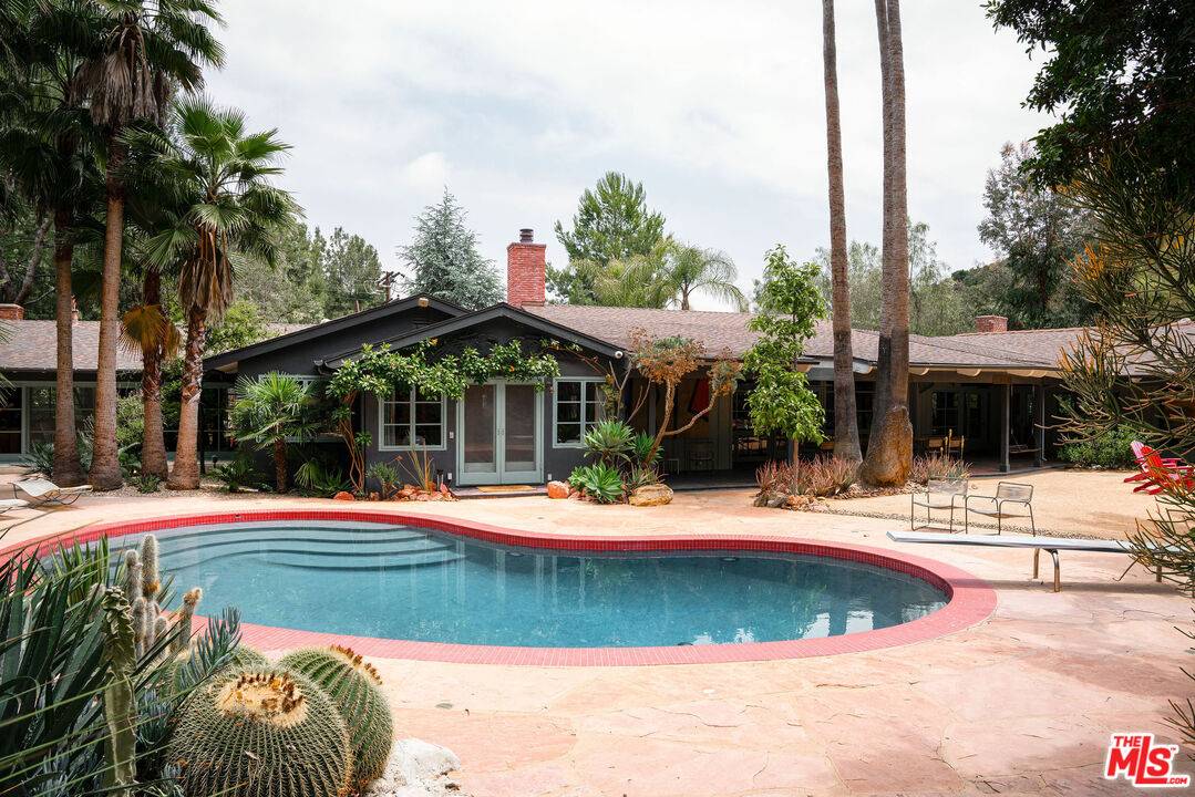 4078 Mandeville Canyon Rd. Rd 4BR Brentwood La