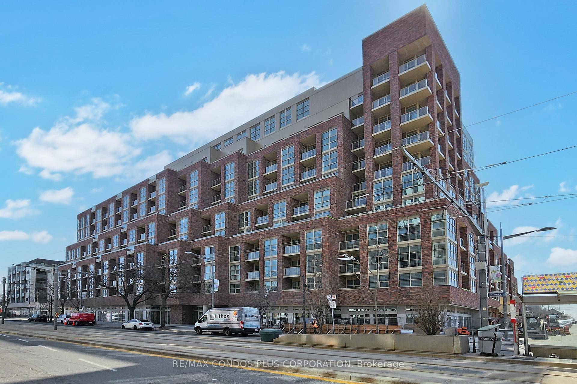 Scout Condos ! Modern and spacious 2 bedroom suite featuring 707 sf of interior living space, huge 185 sf terrace, and open concept layout ideal for entertaining.