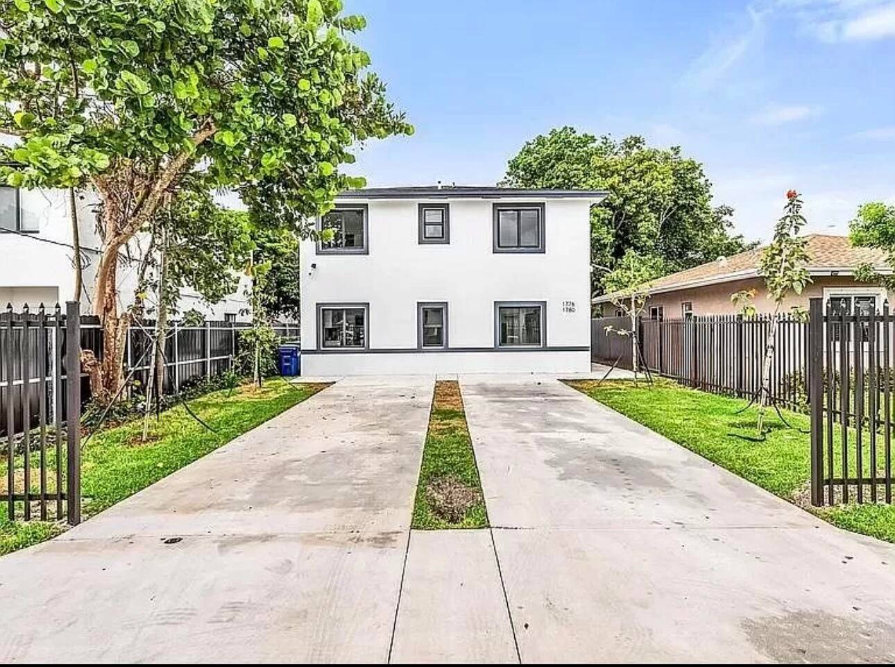 Newer Construction Duplex, built in 2023 the heart of Miami !