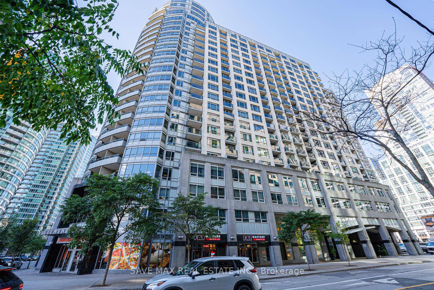 Unbeatable Value in the Heart of Downtown Toronto !