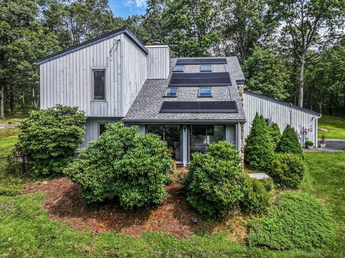 Striking Contemporary with Style, Space, and Location !