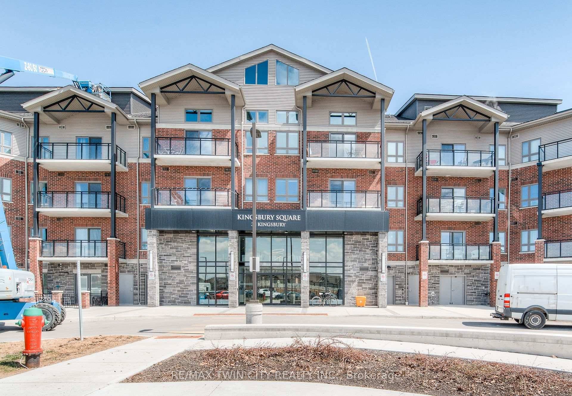 Welcome to this beautifully maintained end unit condo in Guelphs sought after Westminster Woods community.