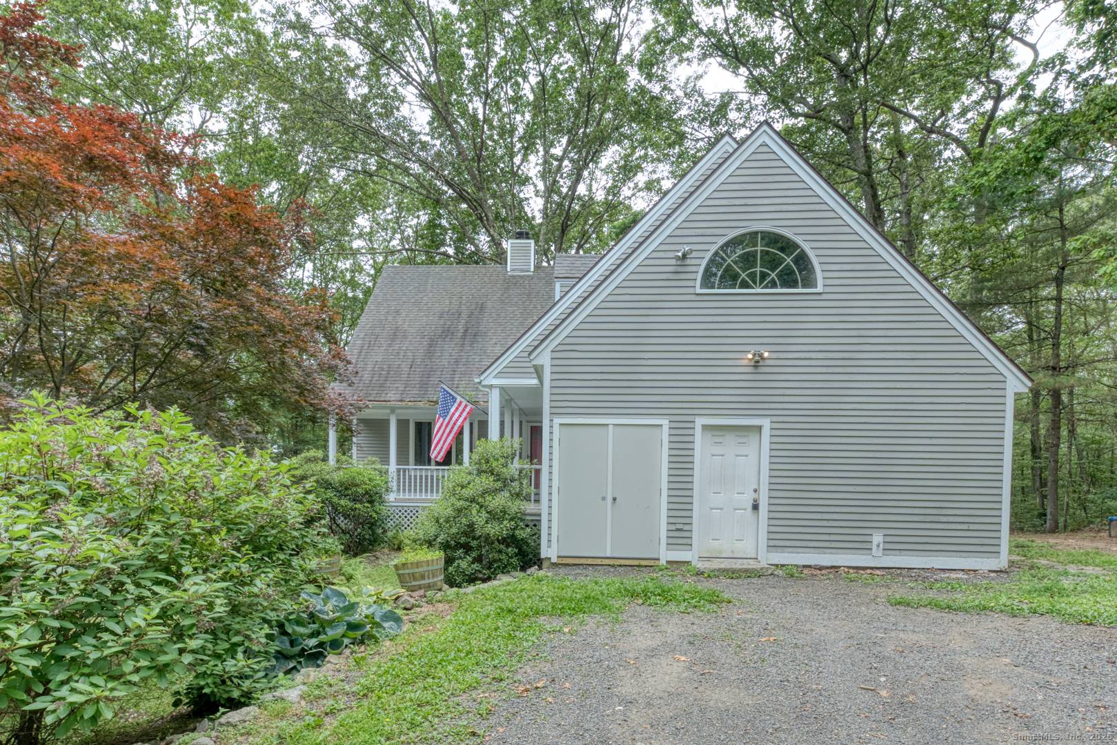 Charming Post and Beam in Thomaston Discover this unique and inviting 8 room post and beam home, perfectly nestled off the road surrounded by 3.