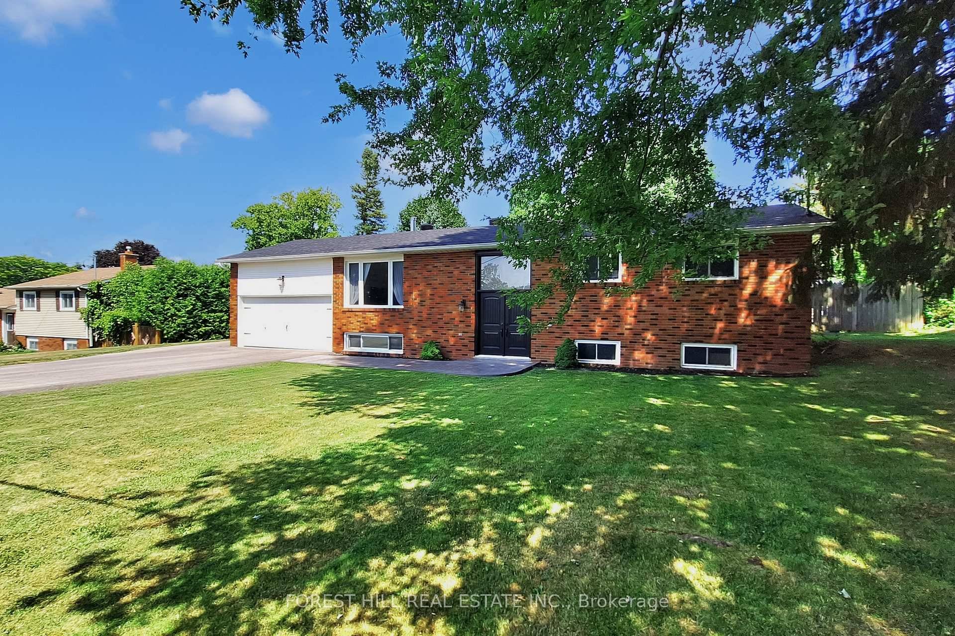 Fabulous Fully Renovated Bungalow In Spectacular Location.