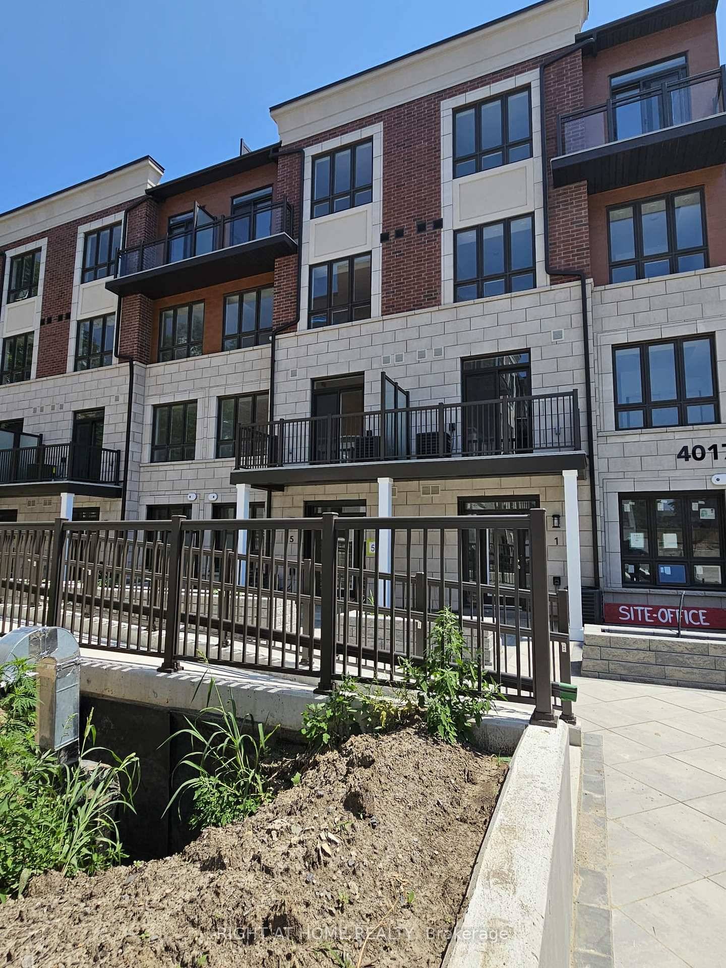 Highly sought after area in Mississauga.