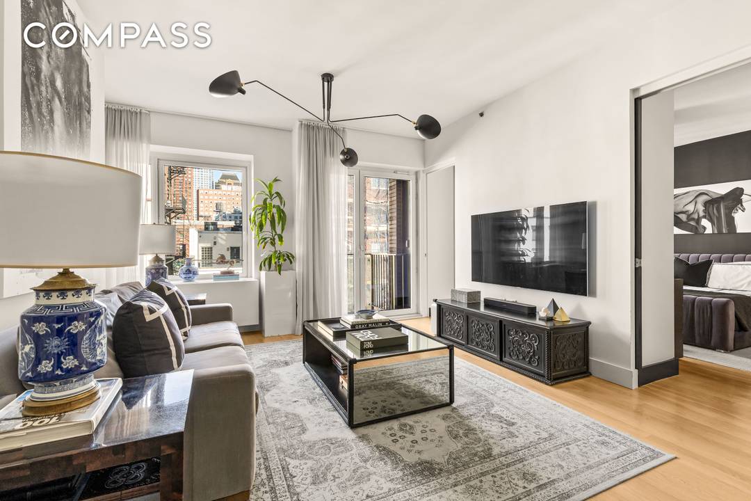 Expansive One Bedroom with Home Office Plus Private Rooftop Cabana Welcome to this exceptionally designed 981 square foot residence at Griffin Court, where thoughtful customization meets move in perfection.
