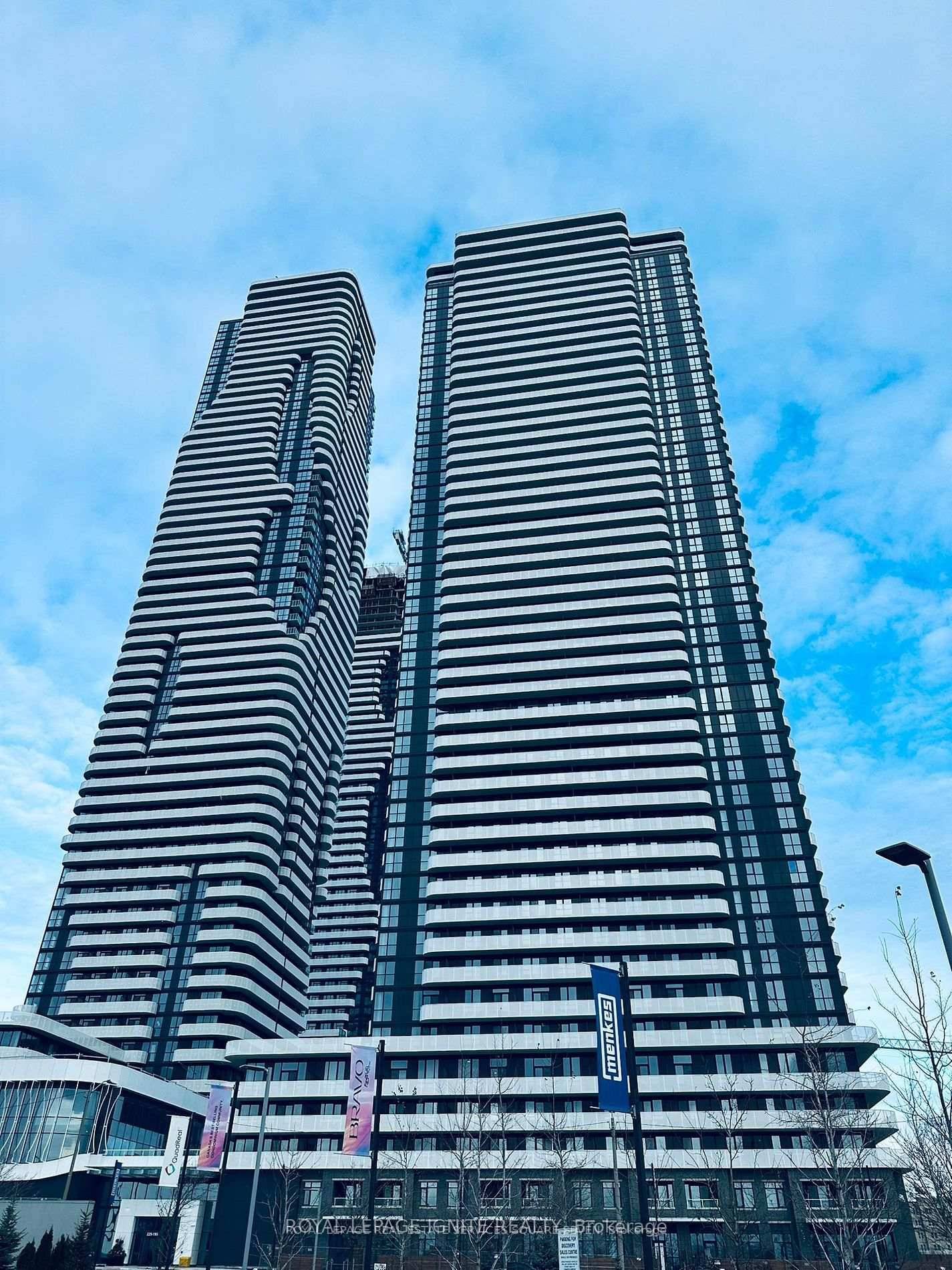 Brand new 2 bed, 2 bath SW corner unit at Festival Tower by Menkes !