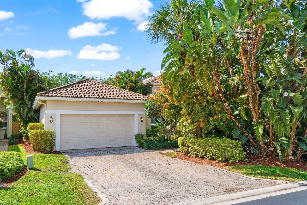 If you have been waiting for an opportunity to embrace the Country Club lifestyle at an attractive price, this three bedroom, two bathroom home in Banyans of Broken Sound is ...