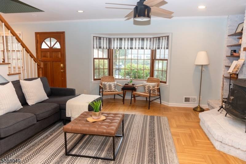 Charming Cape Cod with 4 bedrooms and 2 full baths in a prime location !