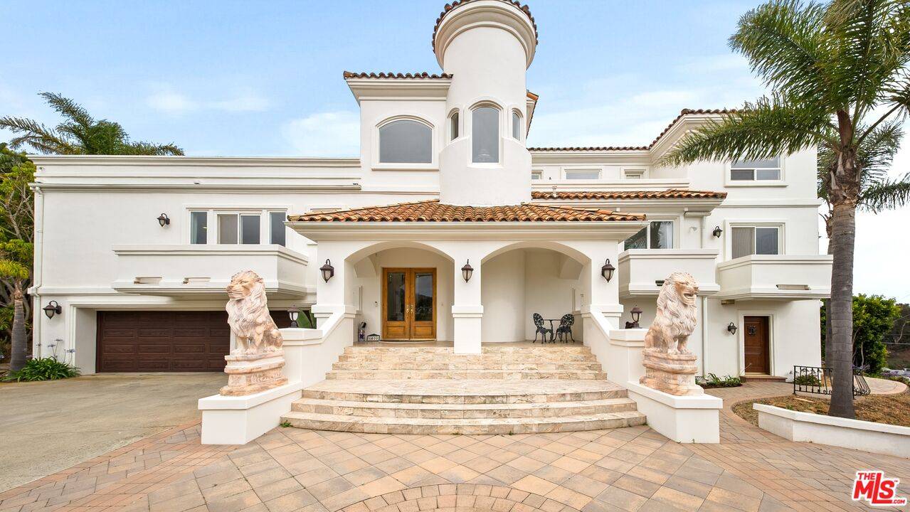 6400   Kanan Dume Rd 5BR Malibu La