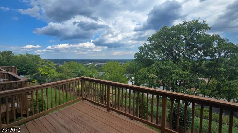 Metro Vista Dr Hawthorne Boro New Jersey Rental