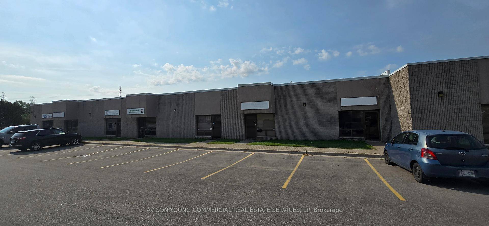 Light industrial space available on the South end of London, moments from the 401.