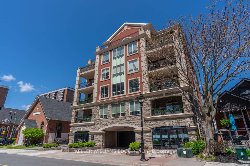 UNCOMPROMISING LUXURY IN DOWNTOWN BURLINGTON This one of a kind penthouse in an exclusive 13 suite boutique condominium offers 3, 017 sq ft of refined living, with four private terraces ...
