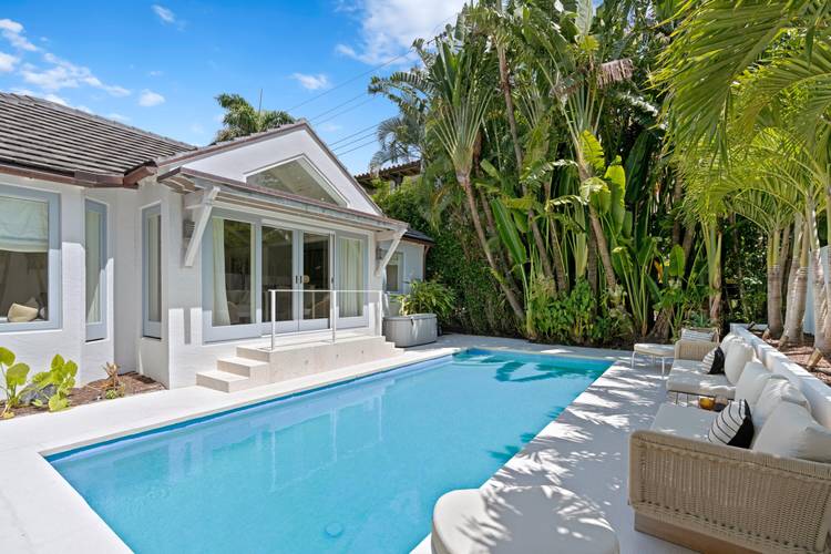 Welcome to 365 Hibiscus Avenue !