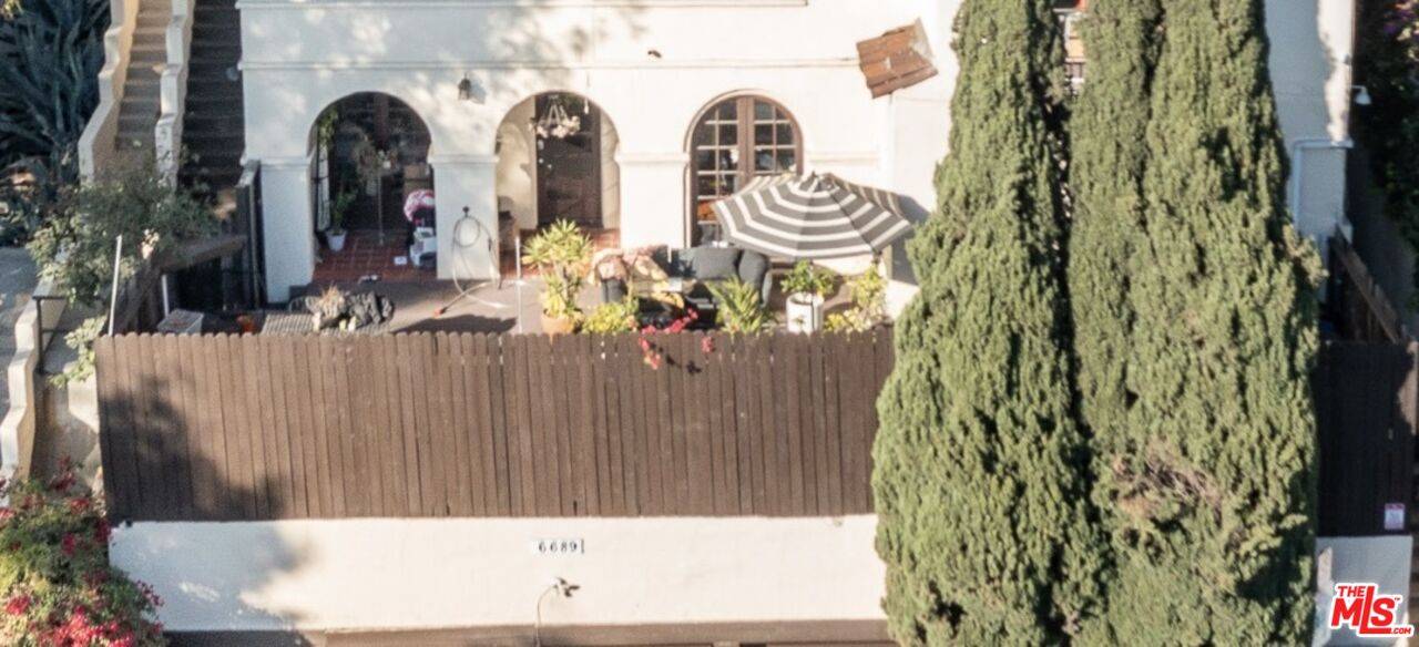 6689   Emmet Ter 2BR Hollywood Hills East La