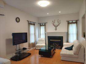 2000 Sq Ft 2 Storey, 9 Ft Main Floor Ceiling, Big Master With Ensuite, Unionville Hs, Buttonville Ps Zone, Steps To Bus Stop, Close To 404 amp ; 407, T ...